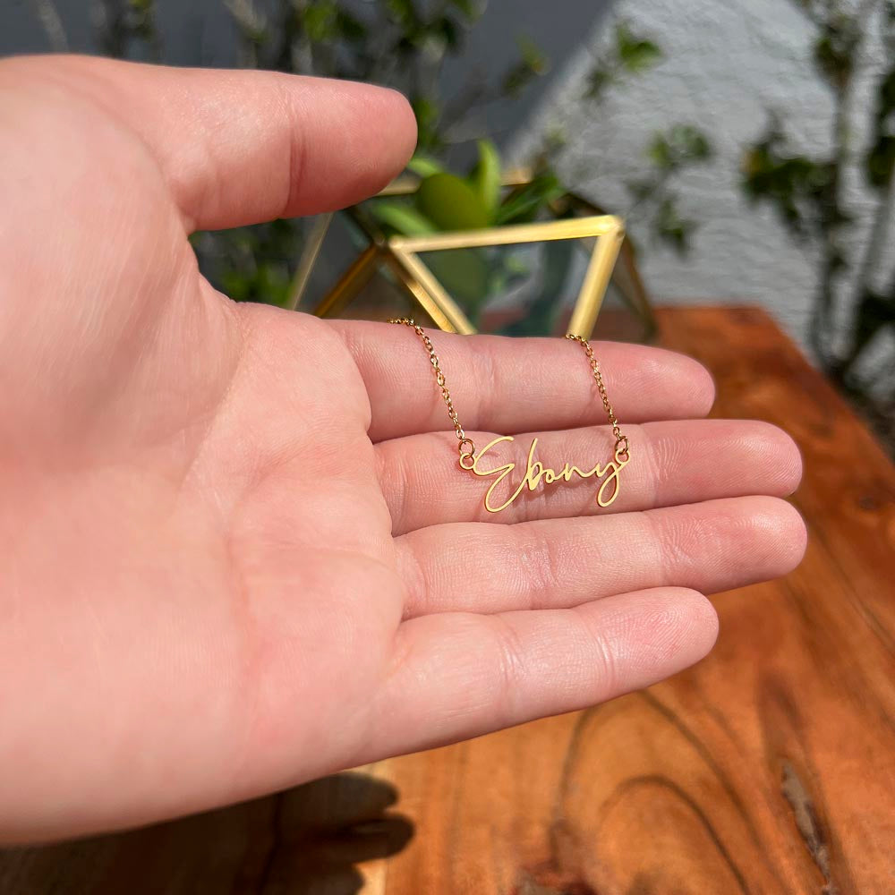 Personalised Signature Name Necklace for Mom – Unique Gift from Daughter | SparklinGifts